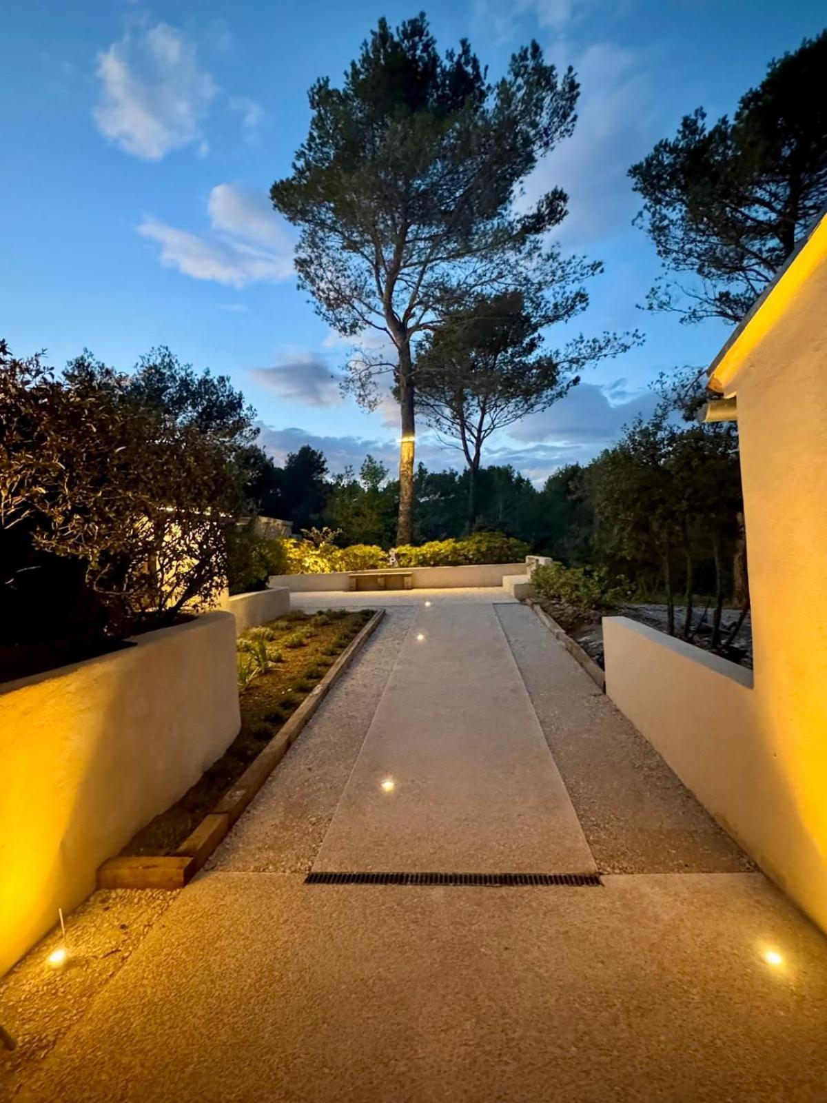 La Cle Des Champs, Boutique Hotel & Spa - Le Mas De Garrigon Roussillon en Isere Exterior foto