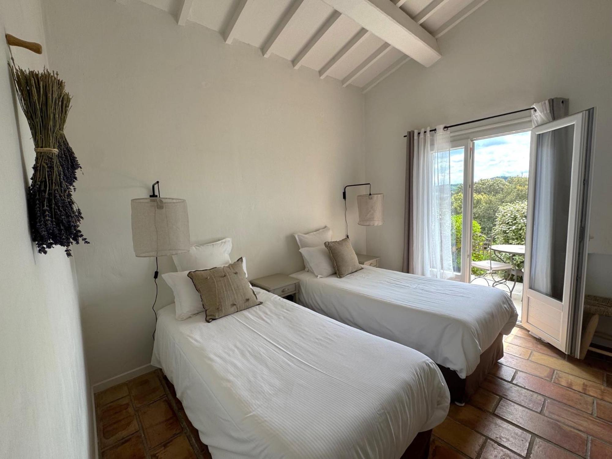La Cle Des Champs, Boutique Hotel & Spa - Le Mas De Garrigon Roussillon en Isere Exterior foto