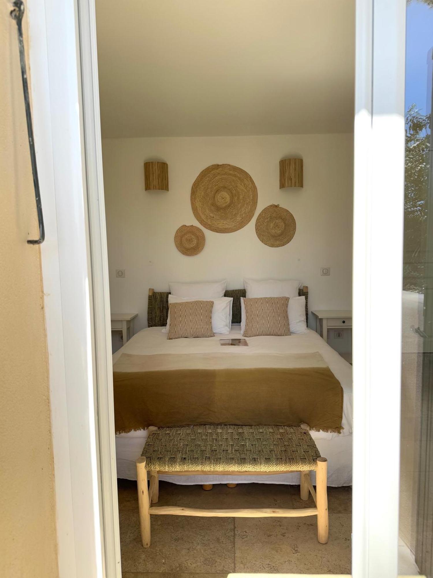 La Cle Des Champs, Boutique Hotel & Spa - Le Mas De Garrigon Roussillon en Isere Exterior foto